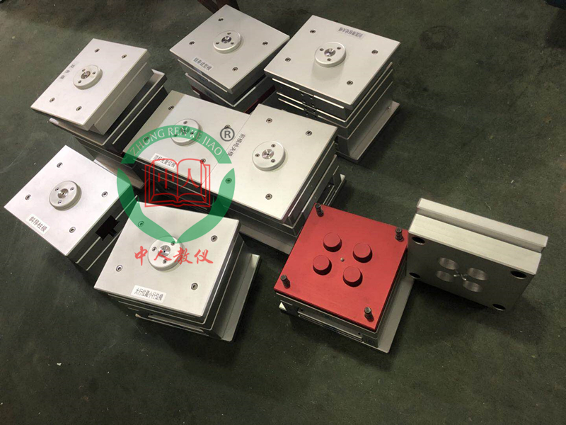 ZRMJ-ZS铝制注塑模具模型(图1) 注塑模具